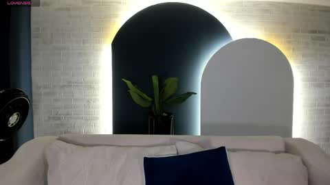 Ambar  online show from 19, 4, 2026