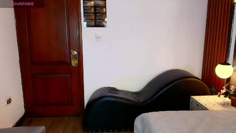 Snapshot of ambaross chatting on 9, 6, 2026 Ambar Ross online show from 9, 6, 2026