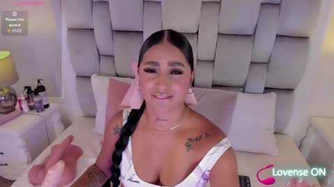 amber  ferrera online show from 16, 4, 2026