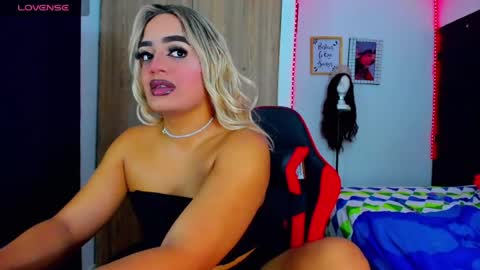 Snapshot of amber_bigcum chatting on 27, 7, 2026 Amber sofia pitter online show from 27, 7, 2026