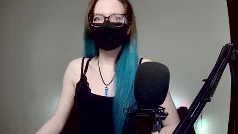 Amber non-nude model online show from 23, 12, 2024