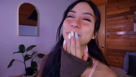 amber_curly online show from 15, 4, 2026