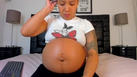 Snapshot of amber_roose75 chatting on 11, 6, 2026 julieta online show from 11, 6, 2026