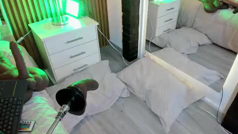 Amber Ashford online show from 14, 5, 2026