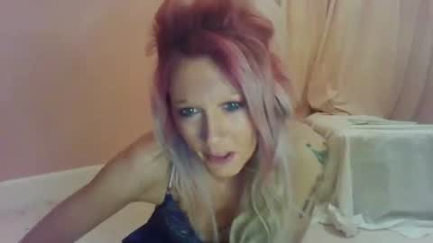 Kaligirll online show from 1, 5, 2026