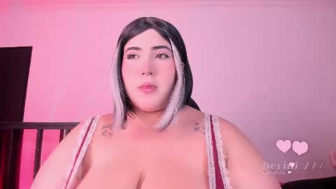 Snapshot of amberinihoffman chatting on 11, 7, 2026 Amber online show from 11, 7, 2026