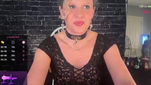 Amber Jade online show from 22, 10, 2025
