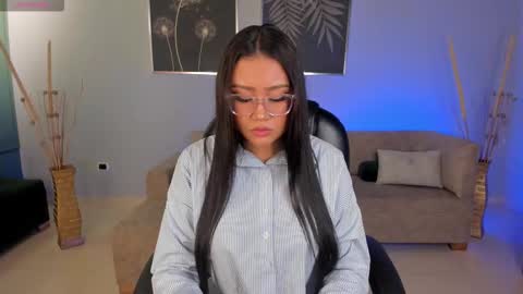 Amber  online show from 9, 11, 2025