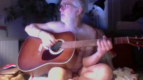 Amberr11 online show from 27, 10, 2025