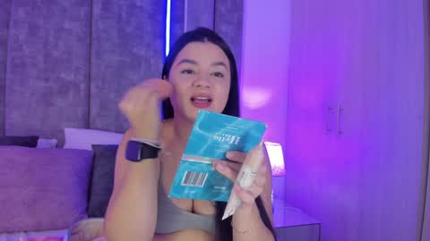 Snapshot of amberrferreira chatting on 18, 12, 2024 Amber Ferreira online show from 18, 12, 2024