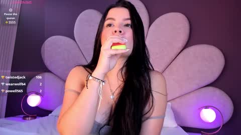 Snapshot of amberrferreira chatting on 25, 2, 2025 Amber Ferreira online show from 25, 2, 2025