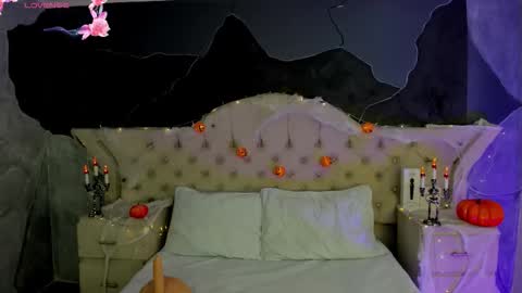 Snapshot of amberrgrey_ chatting on 13, 10, 2025 Amber Grey online show from 13, 10, 2025