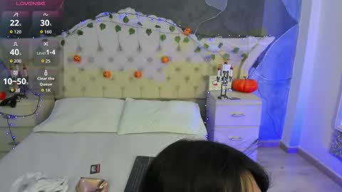 Snapshot of amberrgrey_ chatting on 29, 10, 2025 Amber Grey online show from 29, 10, 2025