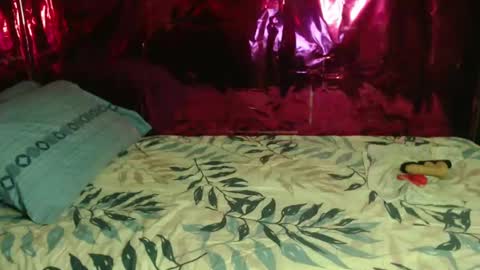 Marie online show from 4, 1, 2025