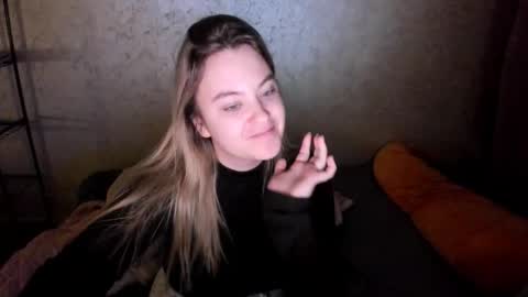 Snapshot of ambrosia__ chatting on 19, 10, 2025 ambrosia__ online show from 19, 10, 2025