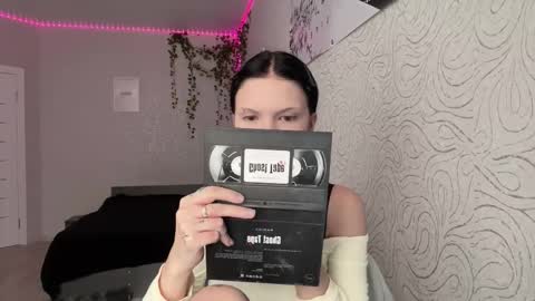 Alica online show from 4, 12, 2025