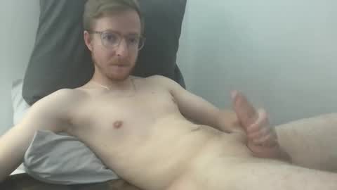 Snapshot of amekatt chatting on 7, 10, 2025 Amekatt online show from 7, 10, 2025