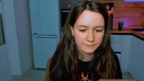 Snapshot of ameli_moon chatting on 1, 3, 2025 Eileen online show from 1, 3, 2025