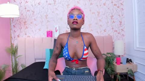 Snapshot of amelia_adms chatting on 24, 4, 2026 Amelia Adams online show from 24, 4, 2026
