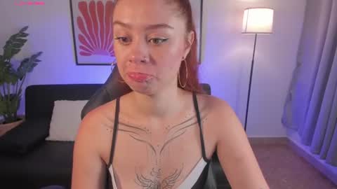 Snapshot of amelia_saenz_ chatting on 5, 7, 2026 Amelia online show from 5, 7, 2026