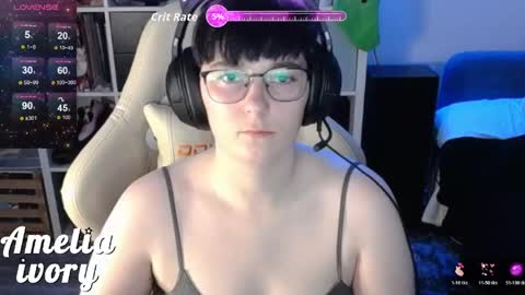 ameliaivory online show from 18, 5, 2026