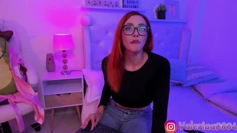 Snapshot of ameliarossi_ chatting on 19, 9, 2025 Valeria Arias  online show from 19, 9, 2025