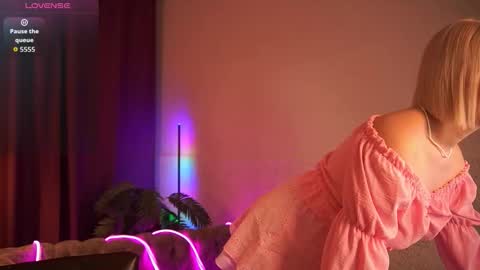  Amelia  online show from 28, 11, 2025