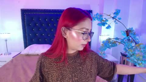 Snapshot of amelie_adamsx chatting on 15, 5, 2026 Amelie online show from 15, 5, 2026