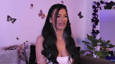 Snapshot of ameliereeaa chatting on 5, 7, 2026 AmelieReeaa online show from 5, 7, 2026