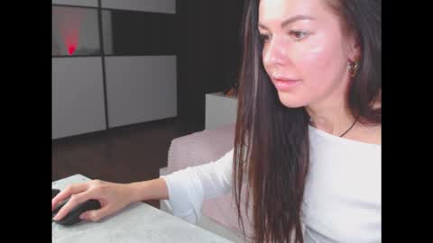 amelinamersi online show from 21, 10, 2025