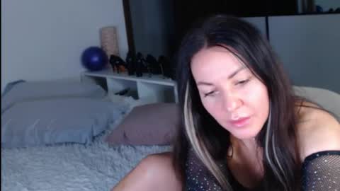 amelinamersi online show from 19, 2, 2026