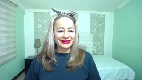 Amell Thomson online show from 11, 12, 2024