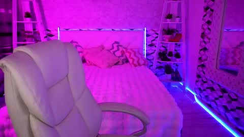 Alina online show from 28, 4, 2026