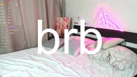 Snapshot of amely_lil chatting on 7, 3, 2025 Amely online show from 7, 3, 2025