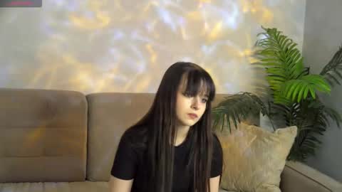 Snapshot of amelymonroe chatting on 8, 10, 2025 amelymonroe online show from 8, 10, 2025