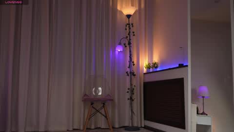 Snapshot of amelyxxx chatting on 13, 5, 2026 Amy online show from 13, 5, 2026