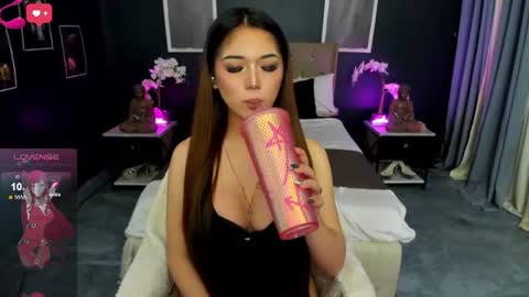 Snapshot of amethyst_claire chatting on 25, 6, 2026 Claire online show from 25, 6, 2026