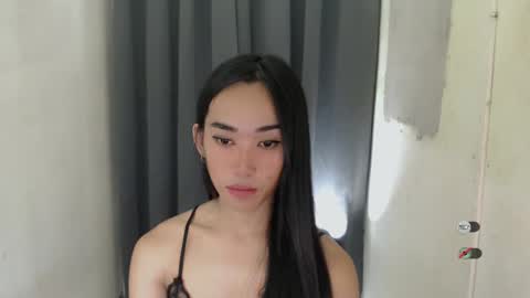 Snapshot of ami_lewis chatting on 4, 12, 2024 JOANNA online show from 4, 12, 2024
