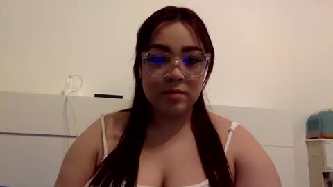 ami_rosee online show from 3, 2, 2026