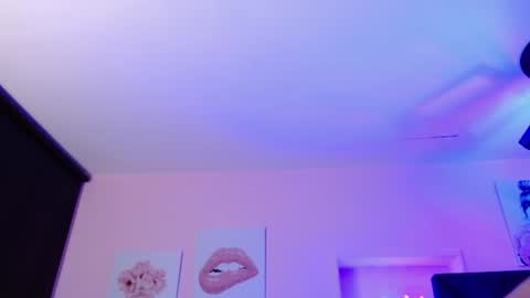 ami_smith online show from 23, 7, 2026