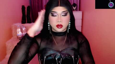 Queen Mireska online show from 4, 2, 2026