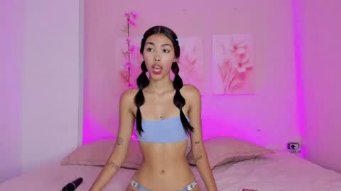 AmiiClark  online show from 4, 4, 2026