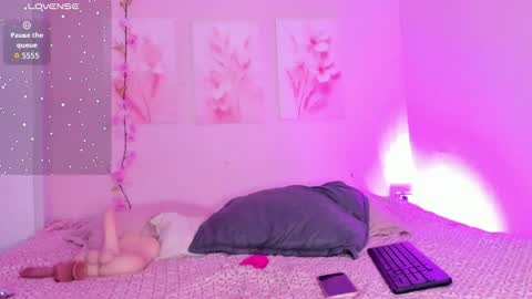 Snapshot of amiiclark chatting on 2, 7, 2026 AmiiClark online show from 2, 7, 2026