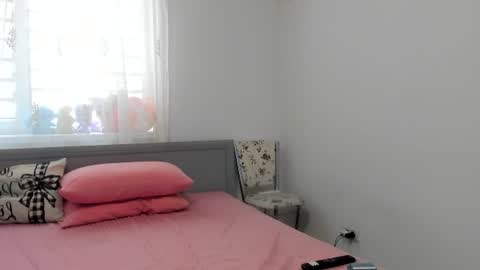 Amira Vyxen online show from 23, 7, 2026