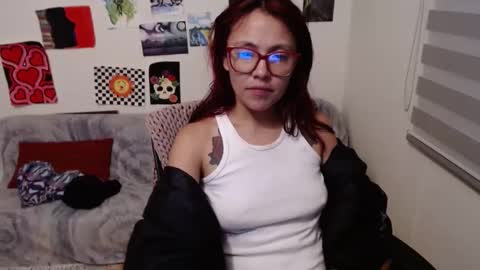 yisel online show from 5, 3, 2025