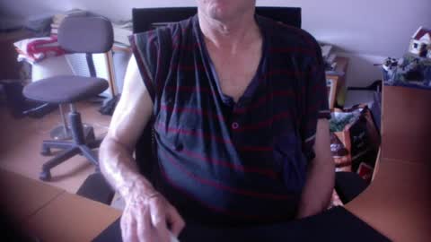 Snapshot of amor2200 chatting on 28, 6, 2026 Amor2200 online show from 28, 6, 2026