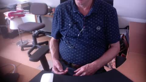 Snapshot of amor2200 chatting on 6, 8, 2026 Amor2200 online show from 6, 8, 2026