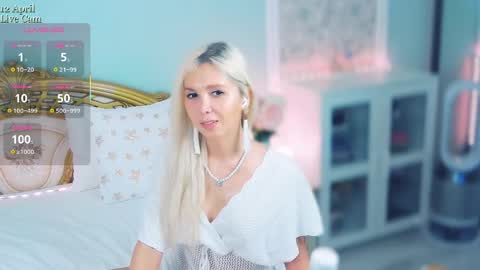  Im the first transgender post-op model on haturbate. I have a new sweet pussy... online show from 12, 4, 2026