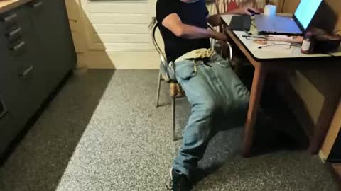 Snapshot of amstsagger chatting on 8, 10, 2025 amstsagger online show from 8, 10, 2025