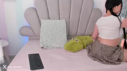 Snapshot of amy_bunniie chatting on 6, 7, 2026 Amy online show from 6, 7, 2026